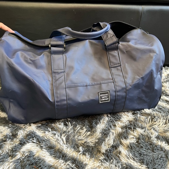 Herschel Supply Co. Novel Duffel Studio Navy Blue EUC - Picture 2 of 12